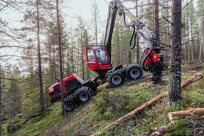 Unique 8-wheel-drive harvester keeps operators productive in challenging conditions
